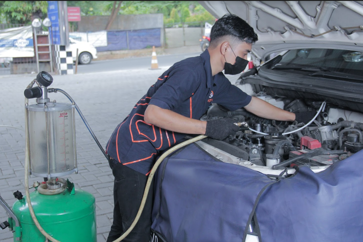 Servis berkala mobil